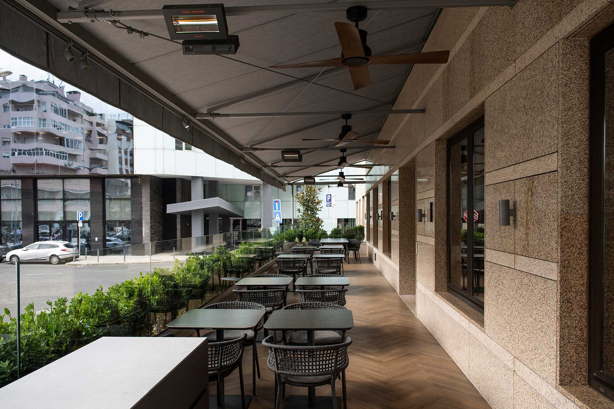 Sana Metropolitan Hotel Lisboa Astrolabio Restaurante Terrace 1