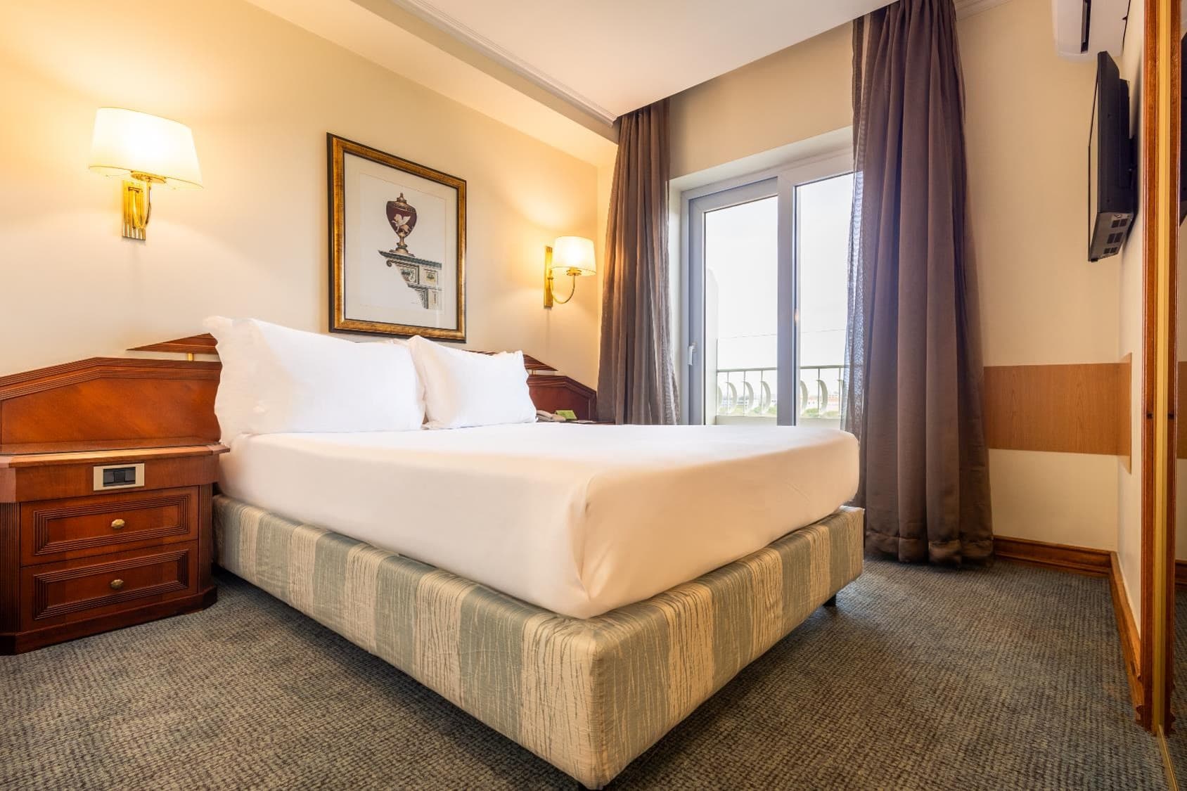 Sana Rex Balcony Double Room