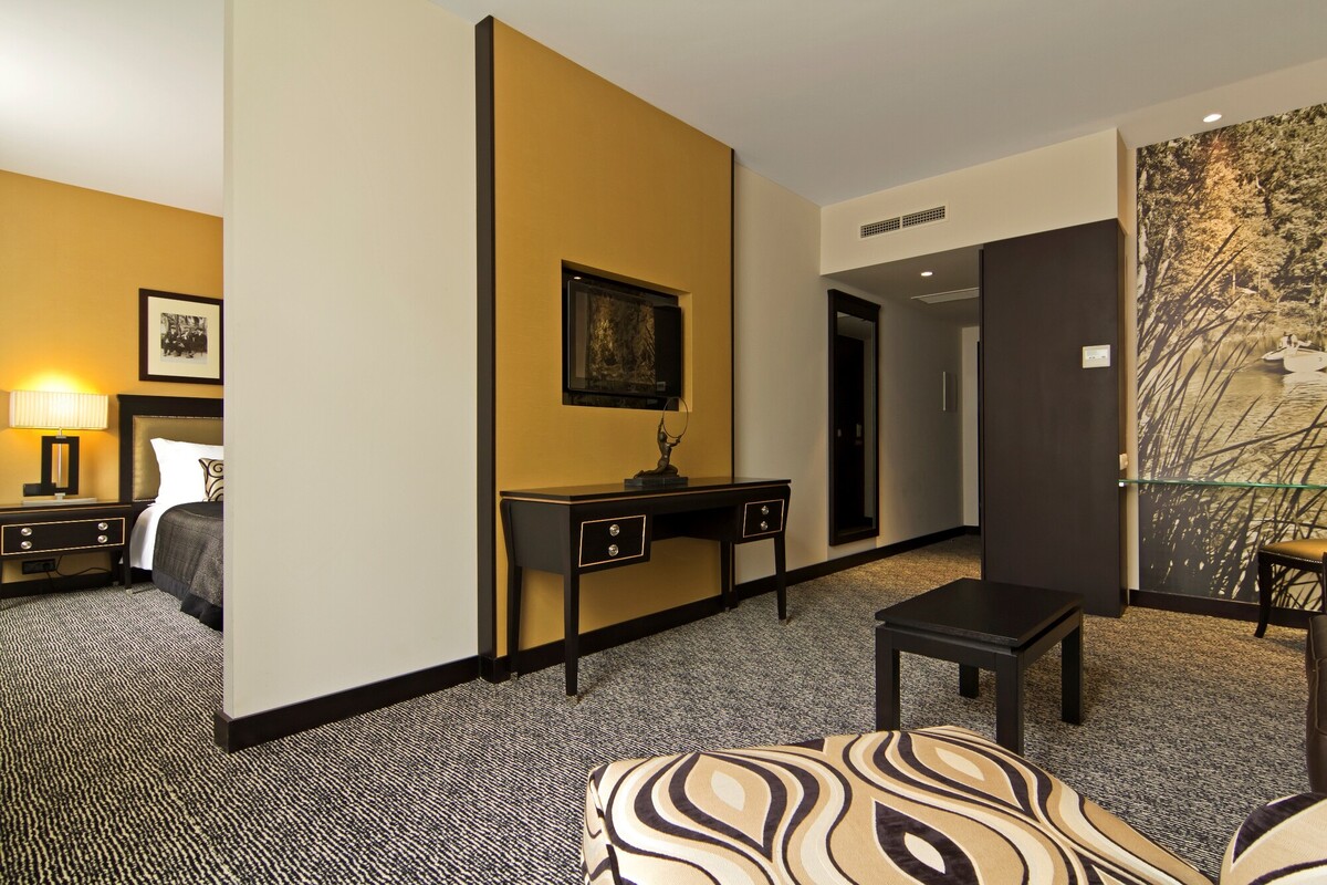 Sanasilvercoast Suite5
