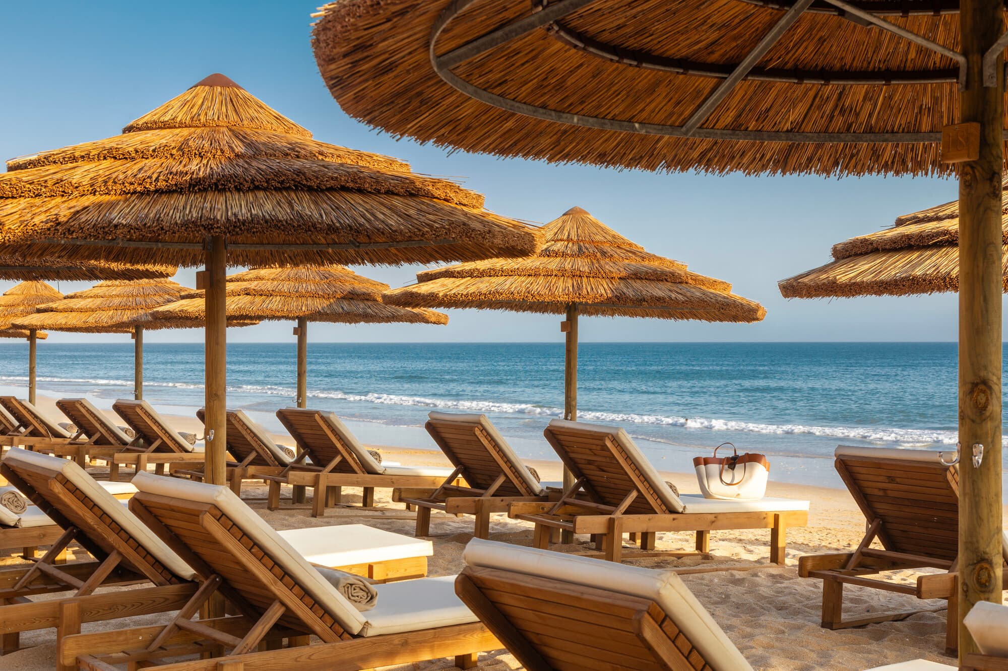 Sunbeds Falésia Beach