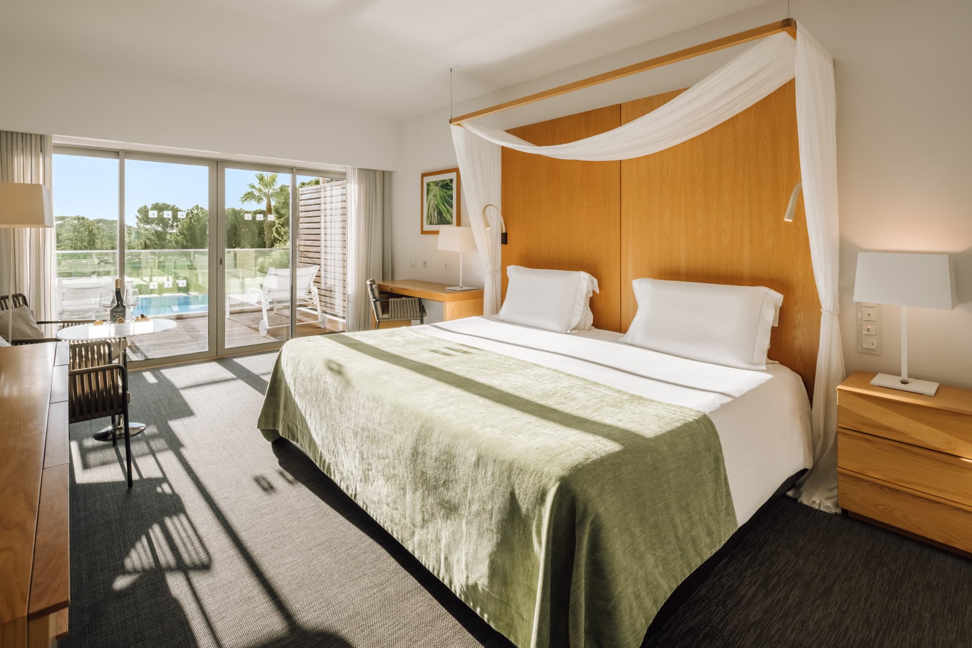 Room Quarto Deluxe Vista Piscina