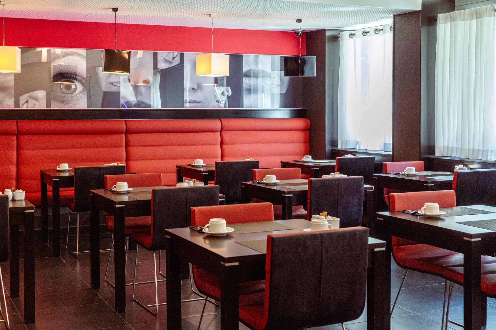 Restaurante e Sala de Pequenos-Almoços