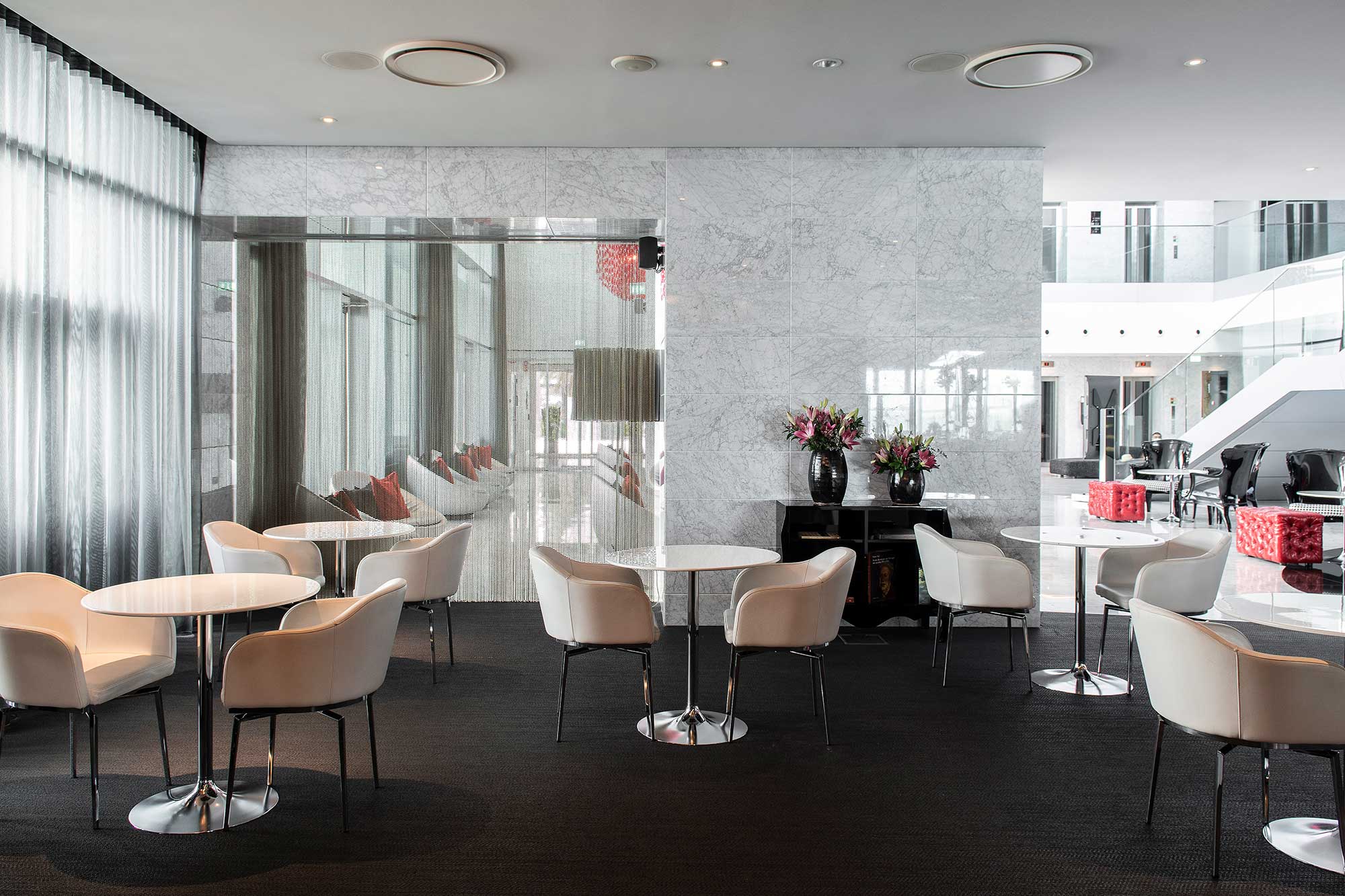 Myriad Sana Hotel Lisboa River Lounge Bar 7