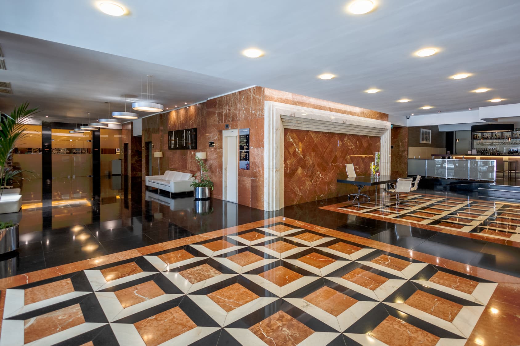 Sana Metropolitan Lobby