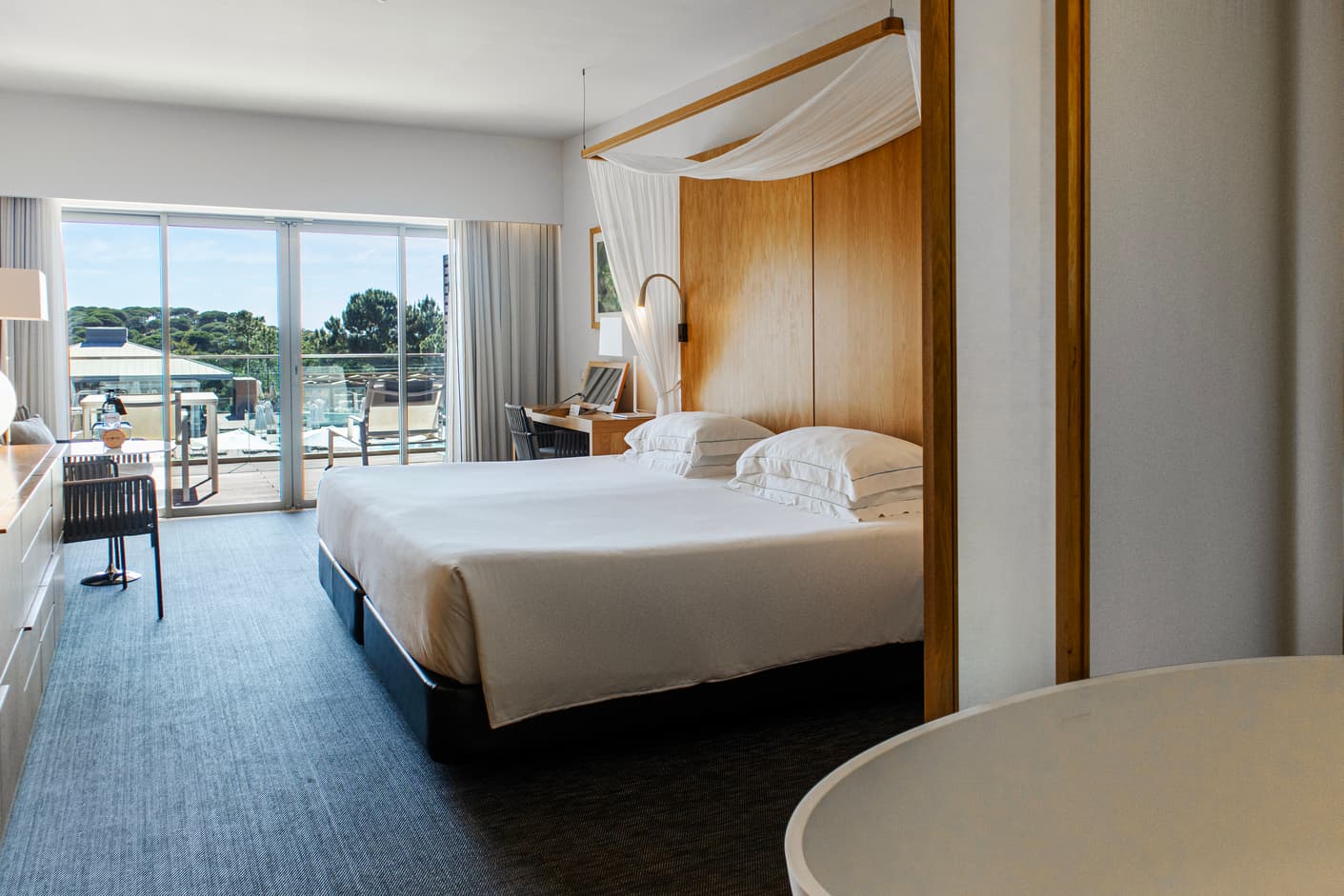 Deluxe Zimmer - Poolblick