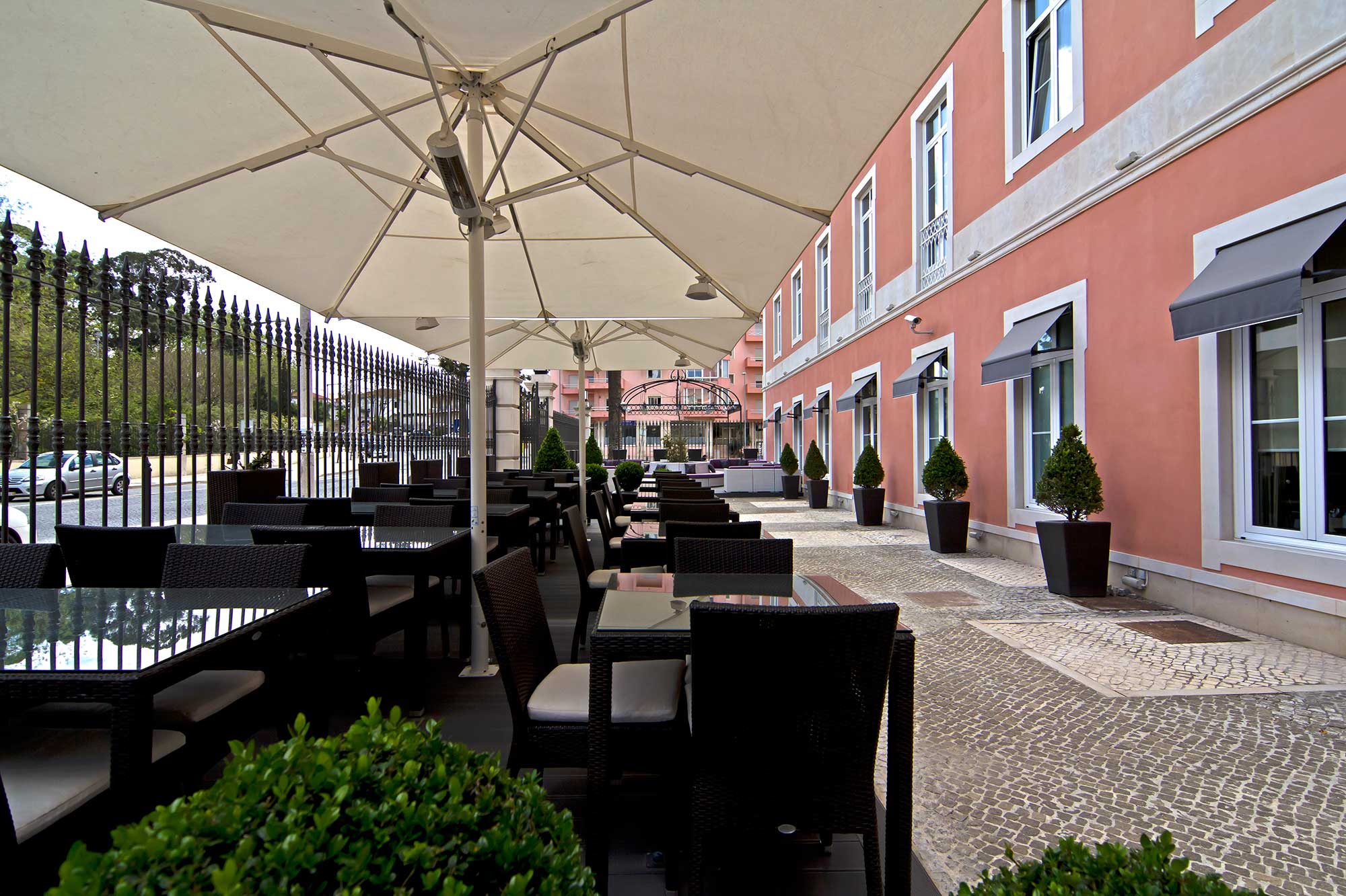 Sana Silver Coast Hotel Caldas Rainha Lisbonense Terrace Bar 9