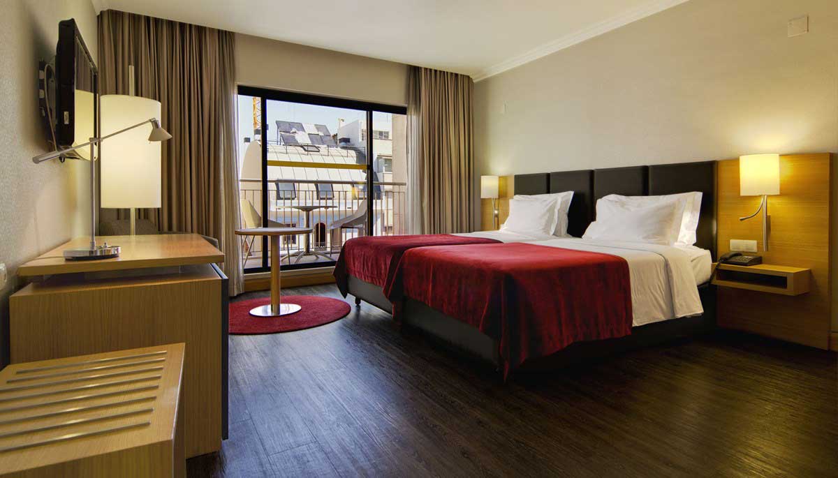 Doppel- oder Twin-Zimmer mit Balkon
